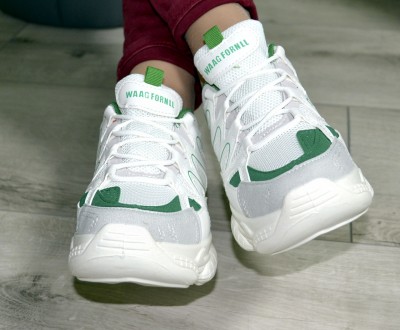 Женские кроссовки белые демисезонные на высокой подошве цветные с зелеными встав. . фото 4