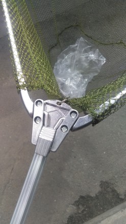 Складной подсак с алюминиевой телескопической ручкой и головой из капроновой нит. . фото 3