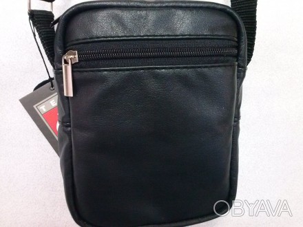 Продам мужскую сумку небольших размеров ( высота - 17 см, ширина - 13 , глубина . . фото 1