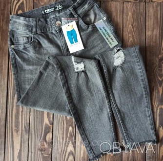 
Женские джинсы 26 и 28 размер с потертостями серого цвета FB Sister Skinny (низ. . фото 1
