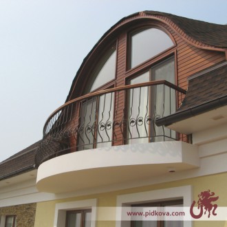 Кованые балконы в современных интерьерах отлично гармонируют с прочими материала. . фото 9