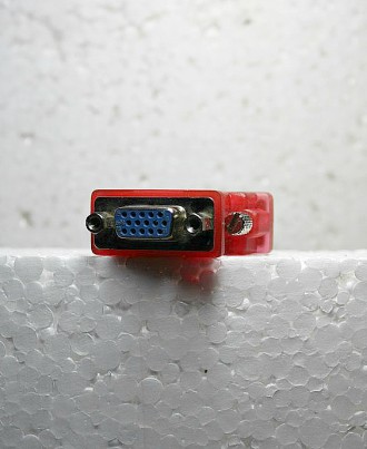 Адаптер DVI (17-pin) to VGA (15-pin)

Адаптер позволяет подключить устройства . . фото 4