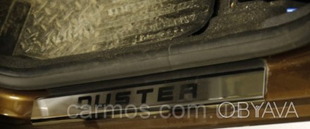 Накладки на пороги для Renault duster (рено дастер) с логотипом ( 4 шт. неж.) Кр. . фото 1