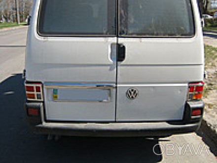 Накладка на планку багажника (над номером )Volkswagen Т4 ( 2 двери)
 Хотите обно. . фото 1