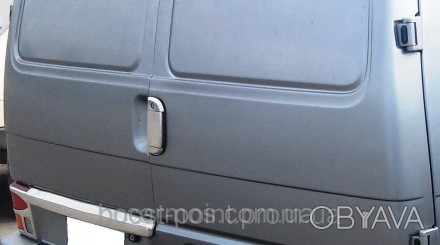 
Накладка на заднюю ручку двери багажника т4.
Материал - качественная нержавейка. . фото 1