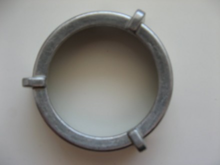 Накатная гайка кольцо зажимное тубуса для мясорубки Bosch 050365. . фото 2