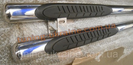 Пороги боковые трубы на Fiat Doblo 2010- выполнены из трубы диаметром 70 мм. На . . фото 2