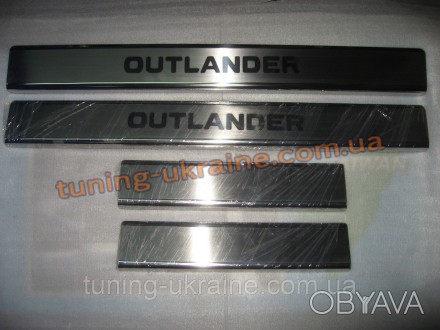 
Хром накладки на пороги надпись гравировкой для Mitsubishi Outlander XL 2008-20. . фото 1