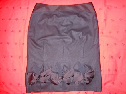 Новая нарядная красивая юбка на подкладке,Польша.Спереди застёжка на пуговицы, д. . фото 2