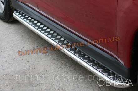 Боковые пороги площадки на Mitsubishi ASX 2010 представляют собой лист алюминиев. . фото 1