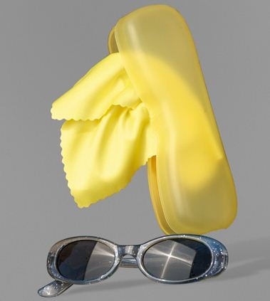Детские солнцезащитные очки комплект:

Очки + чехол + салфетка ТСМ (I-023) 
С. . фото 2