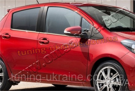  Нижние молдинги стекол Omsa на Toyota Yaris 2010 изготовлены из пищевой нержаве. . фото 1