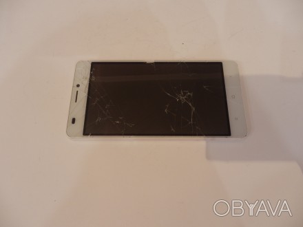 
Мобильный телефон Bravis A503 Joy №6726
- в ремонте был
- экран визуально целый. . фото 1