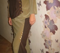 Модный костюмчик женский для деловой женщины,комбинированный двух.цвет. юбка и к. . фото 2