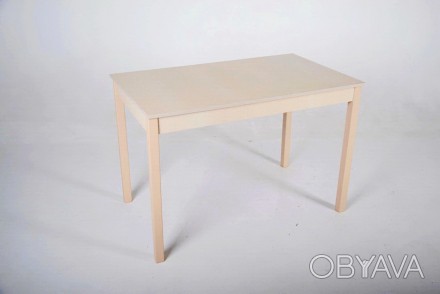 Кухонный стол с ножками из натурального дерева. Столешница оклеена толстой пласт. . фото 1