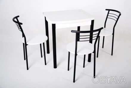 Кухонный комплект состоит из раскладного стола Овале и трех стульев со спинками.. . фото 1