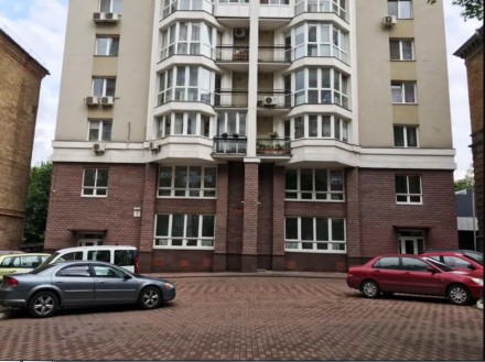 Продам помещение по ул.Волынская, фасад, отдельный вход, ремонт. Общая площадь 4. . фото 2