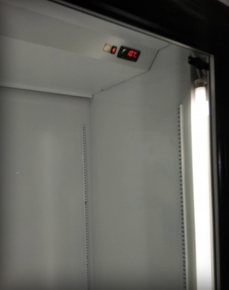 Холодильные шкафы-купе (витрины) б.у.
Раздвижные стеклянные двери, внутрення по. . фото 5