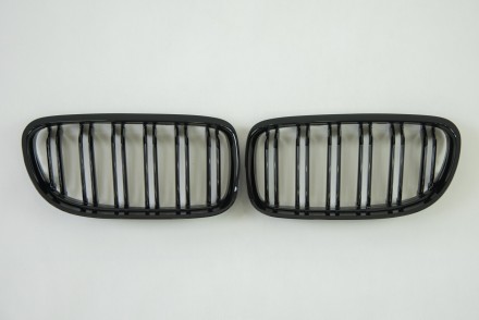 Ноздрі на BMW 3 Series E90 / E91 2008-2012 рік Чорні Глянцеві ( Подвійні M-Look). Чернівці. фото 1 Ноздрі на BMW 3 Series E90 / E91 2008-2012 рік Чорні Глянцеві ( Подвійні M-Look). Чернівці. фото 1