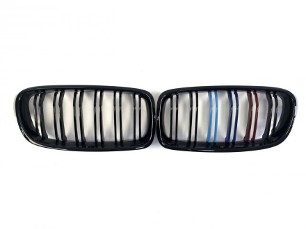 Ніздрі на BMW 3 Series F30 / F31 / F35 2012-2018 рік M-color ( Подвійні M-Look). Чернівці. фото 1 Ніздрі на BMW 3 Series F30 / F31 / F35 2012-2018 рік M-color ( Подвійні M-Look). Чернівці. фото 1
