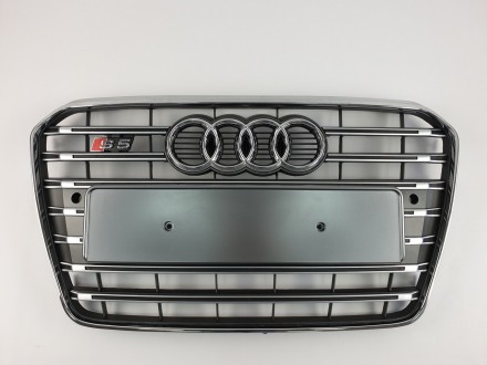 Решітка радіатора Audi A5 2011-2016год Серая з кривим (в стилі S-Line). Чернівці. фото 1 Решітка радіатора Audi A5 2011-2016год Серая з кривим (в стилі S-Line). Чернівці. фото 1