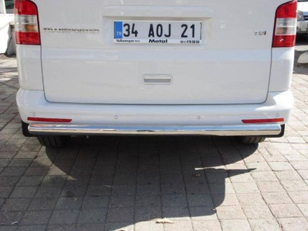 Защита заднего бампера - Дуга прямая на Volkswagen Transporter T5. . фото 2