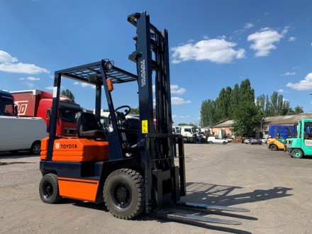Вилочный автопогрузчик Toyota 5FGL15 с мачтой 4 метра. Одесса. фото 1 Вилочный автопогрузчик Toyota 5FGL15 с мачтой 4 метра. Одесса. фото 1