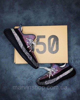 Кроссовки мужские черные рефлективные Yeezy Boost 350 v2 Holiday
Черные мужские . . фото 6