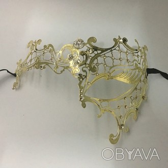 Высококачественная асимметричная венецианская маска, изготовлена из кружевного м. . фото 1