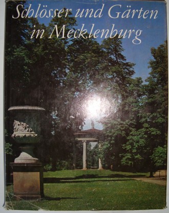 Дворцы и парки Мекленбурга Лейпциг 1978. . фото 2
