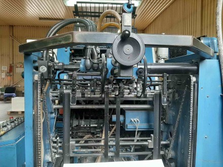 Скоростная офсетная печатная машина KBA Rapida 72K.
Одна из самых быстрых машин. . фото 3