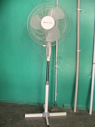 Вентилятор   напольный    3    режима   DELFA     -      1603.    Смотрите фото . . фото 7