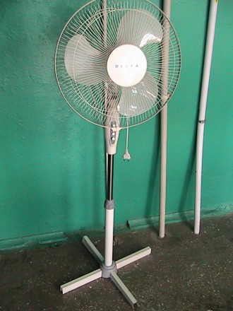 Вентилятор   напольный    3    режима   DELFA     -      1603.    Смотрите фото . . фото 3