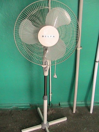 Вентилятор   напольный    3    режима   DELFA     -      1603.    Смотрите фото . . фото 4