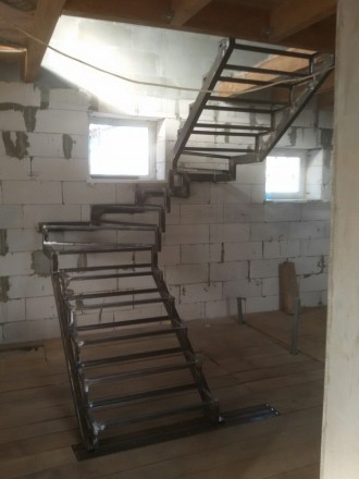 Изготовление каркасов лестниц из металла - под обшивку, универсальные или открыт. . фото 9