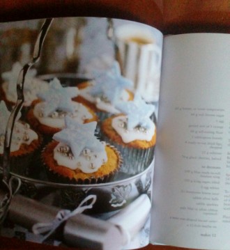 Книга на английском языке Cupcakes оригинальное издание Великобритании. Отпечата. . фото 3