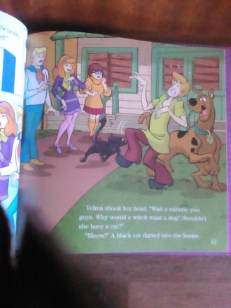 Книга на английском языке Scooby's true love. Отпечатана на качественной плотной. . фото 7