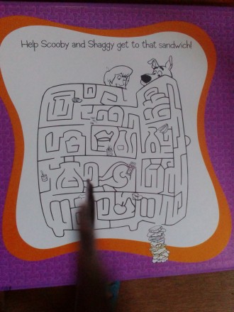 Книга на английском языке Scooby's true love. Отпечатана на качественной плотной. . фото 3