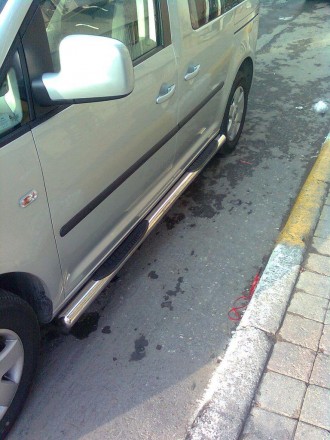 Защита порогов, подножки - Пороги труба с проступью на Volkswagen Caddy. . фото 4