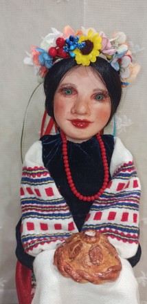Кукла ручной работы Украинка.
Украинская женщина - это символ изобилия, радости. . фото 4