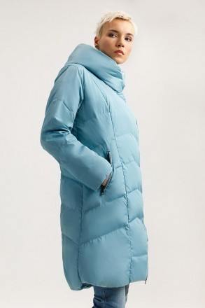 Длинная зимняя куртка женская Finn Flare комфортного прямого кроя с теплым капюш. . фото 3