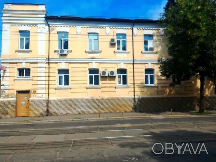 Продажа фасадного здания по ул. Фрунзе. Общая площадь 1150 м2.
Продам ФАСАДНОЕ . . фото 1