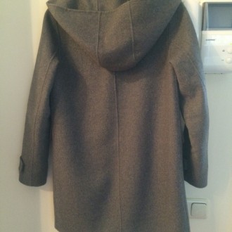 Пальто серое прямого покроя Zara, состав ткани- 52 шерсть, 48 полиэстер.Состояни. . фото 6