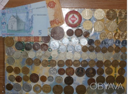 Есть монет 280 шт. + 80 шт. боле 360 шт. В основном советские монеты, есть и нем. . фото 1