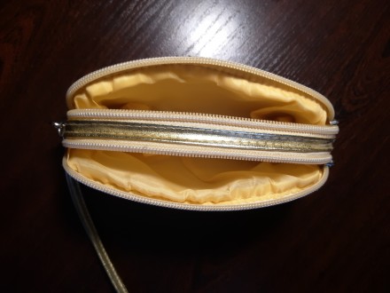 Продаю вечерний клатч с бисером (Косметичка сумочка) обшит тканью, украшен золот. . фото 4
