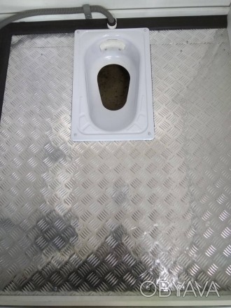 Данный тип унитазов с прямым выходом - для туалетов которые монтируются на выгре. . фото 1