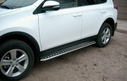 Пороги с листом (площадка) на Toyota RAV 4 UATUNING нерж. (d 42 лист нержавеющий. Київ. фото 1 Пороги с листом (площадка) на Toyota RAV 4 UATUNING нерж. (d 42 лист нержавеющий. Київ. фото 1