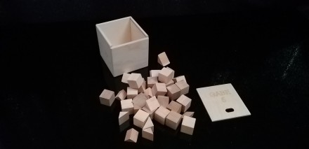Набір містить 14 ігрових модулів, запакованих у дерев'яні ящики: 
- текстильні м. . фото 10