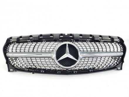 Реєтка радіатора на Mercedes CLA-Class C117 2017-2019 рік Diamond ( Серая з кульгавим вставками). Чернівці. фото 1 Реєтка радіатора на Mercedes CLA-Class C117 2017-2019 рік Diamond ( Серая з кульгавим вставками). Чернівці. фото 1