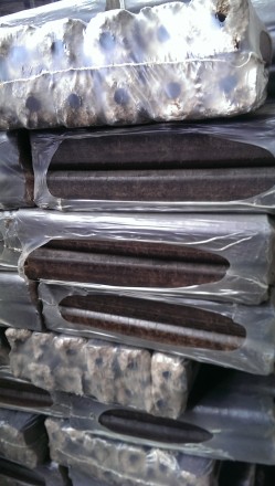 Топливные брикеты пини-кей, упакованные в термоусадочную пленку
Топливные брике. . фото 7